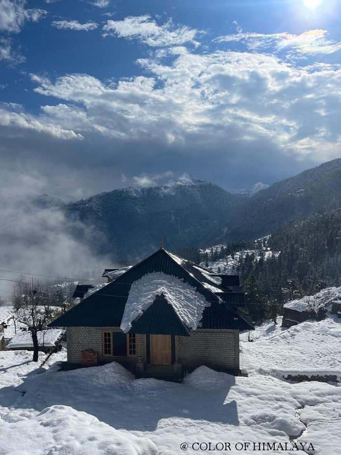 Loghouse At Khajjiar Lake Exterior photo